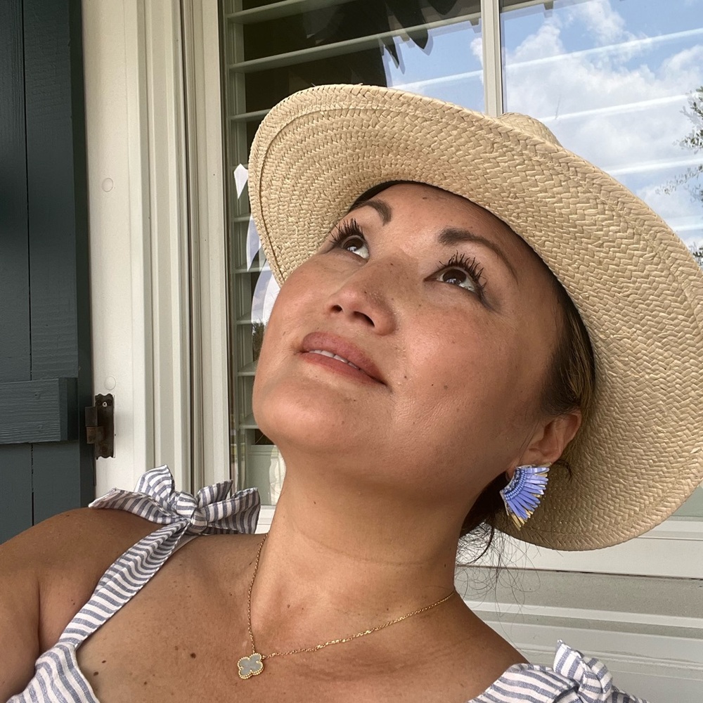 Meet your Posher, Angela